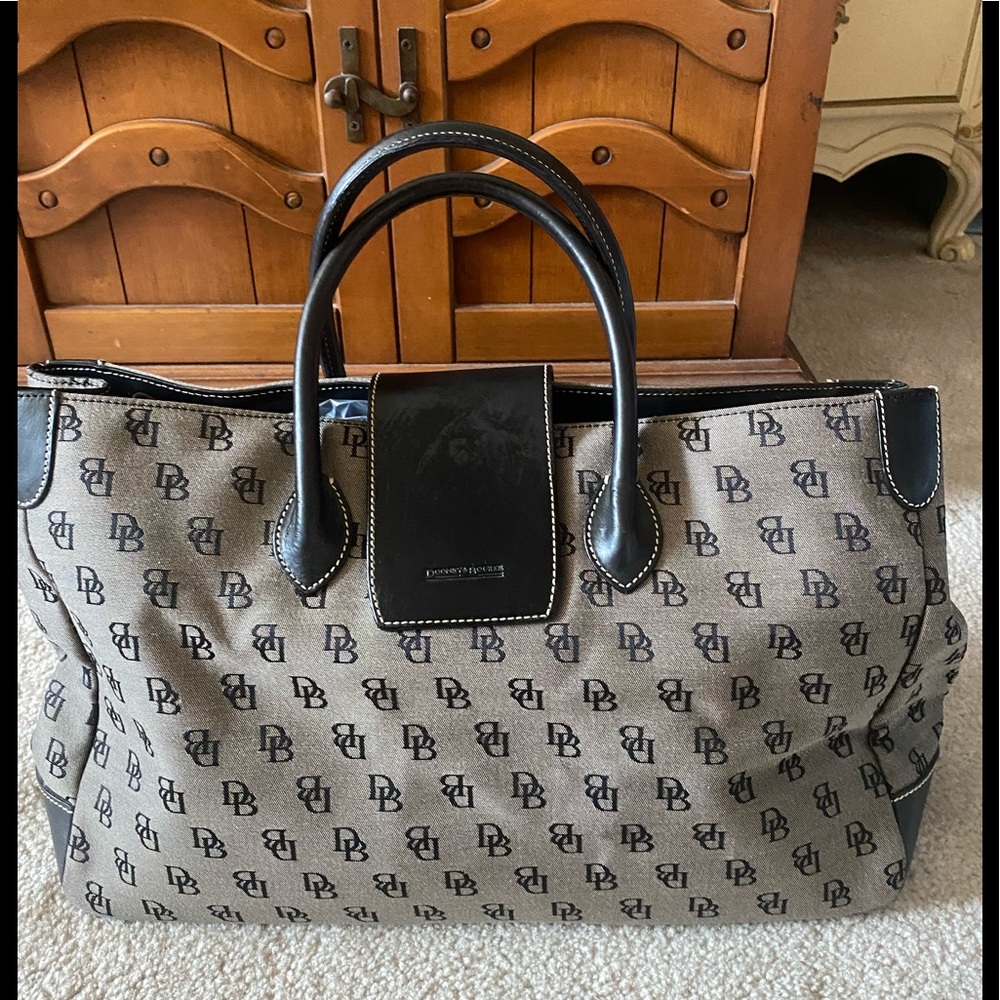 Dooney Burke large black/gray purse